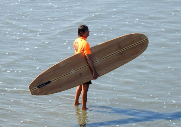 Neco Carbone, Primeiro Torneio Brasileiro Interclubes de Longboard, Quebra Mar, Santos (SP). Foto: Fábio Paulista.