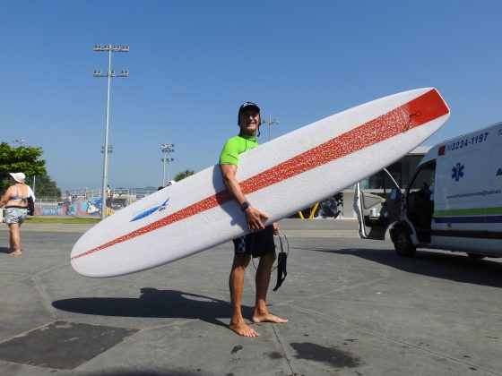 Primeiro Torneio Brasileiro Interclubes de Longboard, Quebra Mar, Santos (SP). Foto: Fábio Paulista.