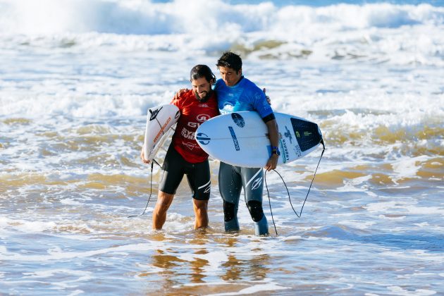 Ian Gouveia e Miguel Pupo, Sydney Surf Pro 2024, North Narrabeen, New South Wales, Austrália. Foto: WSL / Cait Miers.