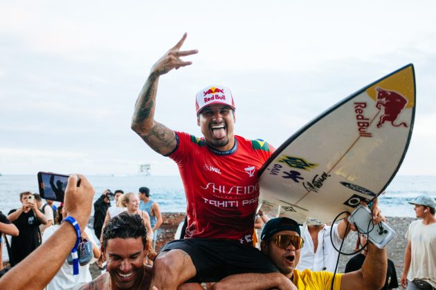 Italo Ferreira, Tahiti Pro 2024, Teahupoo. Foto: WSL / Matt Dunbar.