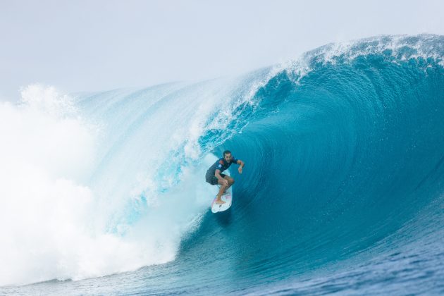 Ramzi Boukhiam, Tahiti Pro 2024, Teahupoo. Foto: WSL / Matt Dunbar.