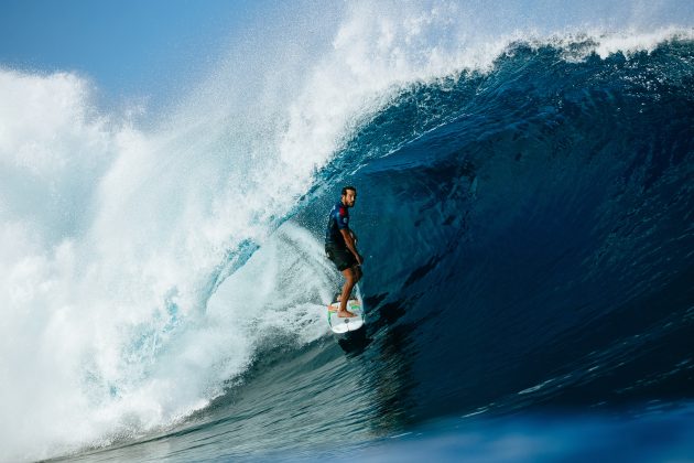 Ramzi Boukhiam, Tahiti Pro 2024, Teahupoo. Foto: WSL / Sloane.