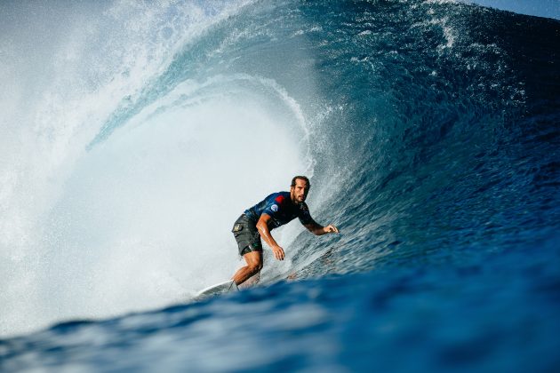 Ramzi Boukhiam, Tahiti Pro 2024, Teahupoo. Foto: WSL / Sloane.