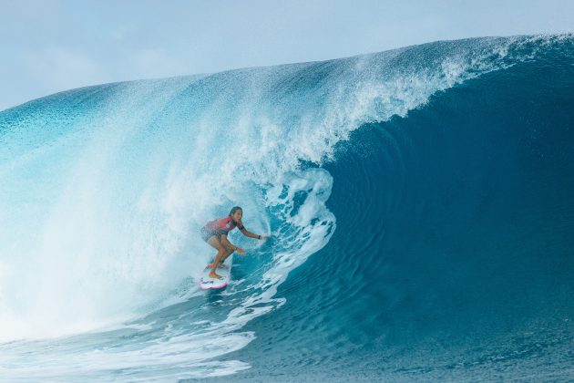 Vahine Fierro, Tahiti Pro 2024, Teahupoo. Foto: WSL / Matt Dunbar.