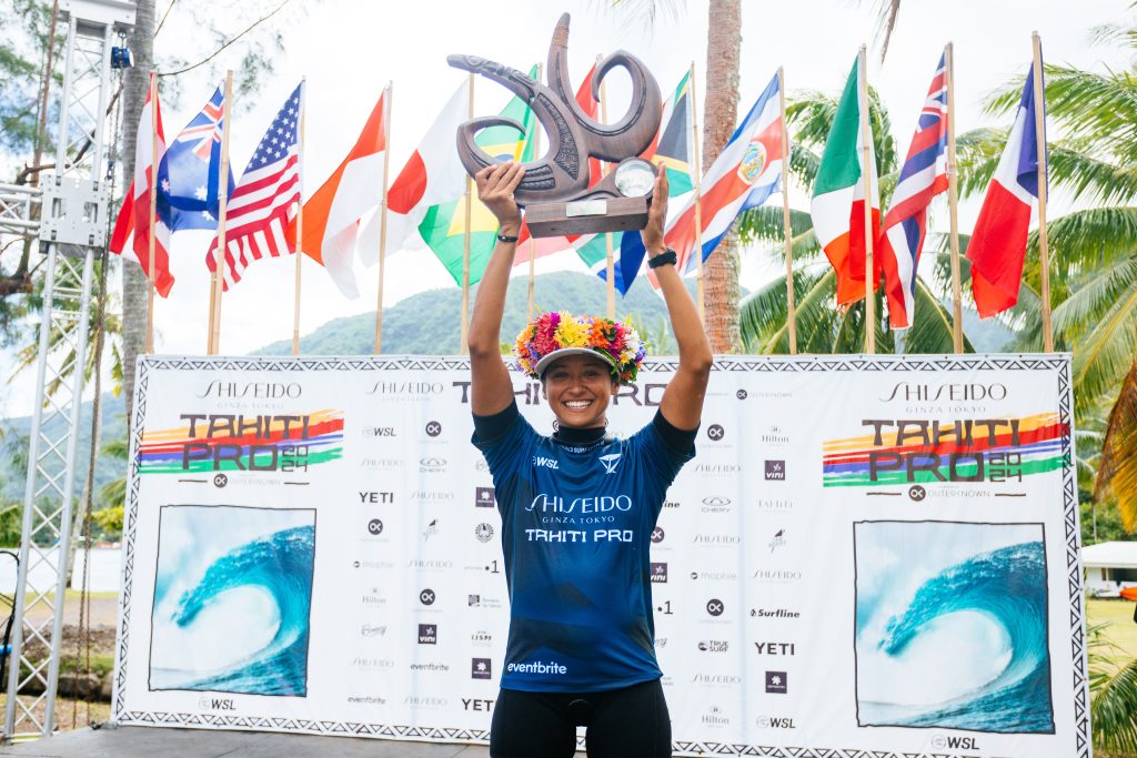 Vahine Fierro é campeã do Tahiti Pro 2024.