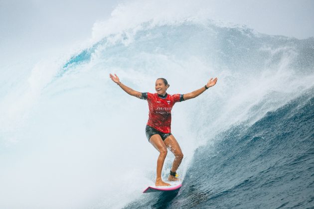 Vahine Fierro, Tahiti Pro 2024, Teahupoo. Foto: WSL / Sloane.