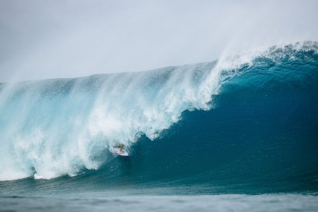 Vahine Fierro, Tahiti Pro 2024, Teahupoo. Foto: WSL / Sloane.