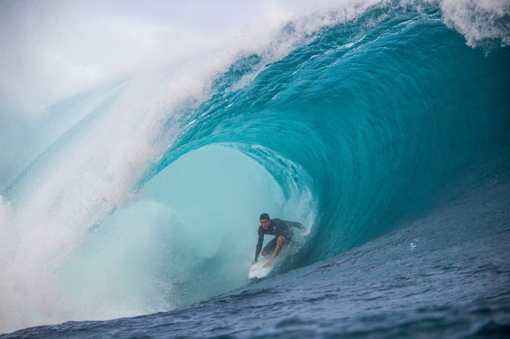 Teahupoo, Tahiti.