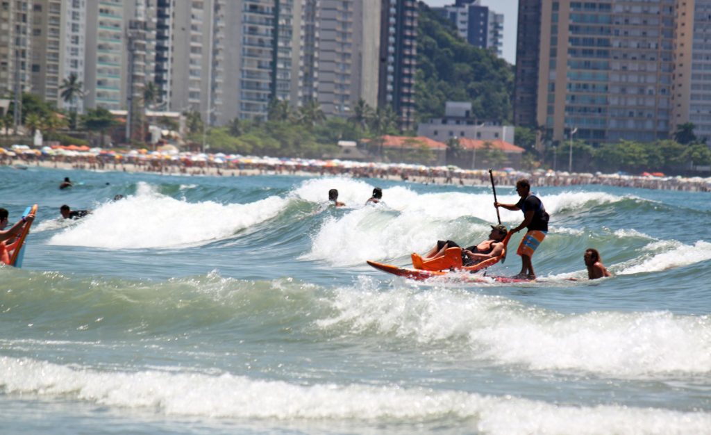 Praia das Astúrias, Guarujá (SP).