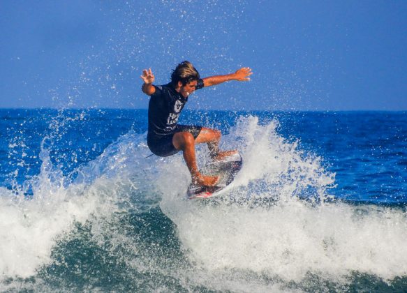 Kailani Rennó, Hang Loose Surf Attack, Praia da Baleia, São Sebastião (SP). Foto: Erik Medalha.