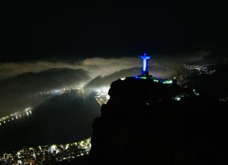 Cristo Redentor ilumina causa