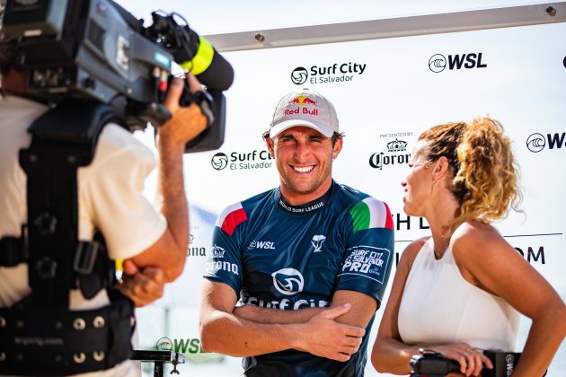 Leonardo Fioravanti, El Salvador Pro 2024, Punta Roca, La Libertad. Foto: WSL / Aaron Hughes.