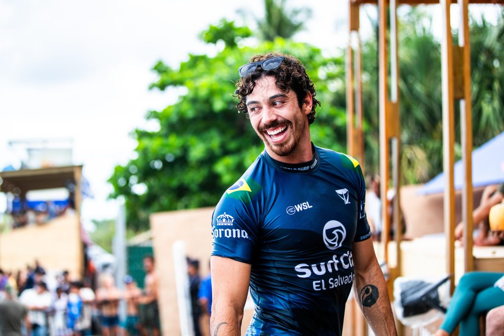 Yago Dora sorridente depois de avançar de fase.