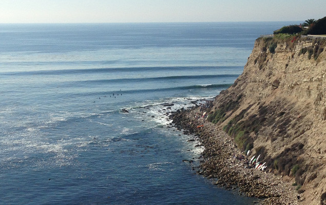 Lunada Bay, tradicional pico de onda da Califórnia (EUA).