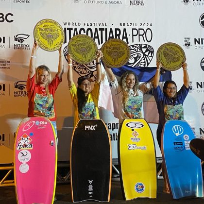 Pódio categoria Feminino, Circuito Brasileiro de Bodyboarding, Itacoatiara, Niterói (RJ). Foto: Reprodução.