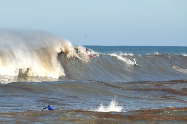 Final Feminino, Big Wave Mormaii 2024, praia do Cardoso, Laguna (SC). Foto: Marcio David.