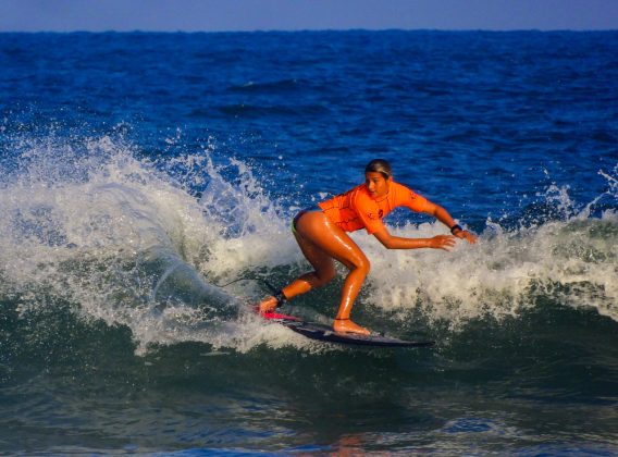 Carol Bastides, Hang Loose Surf Attack, Boqueirão Norte, Ilha Comprida (SP). Foto: Erik Medalha.