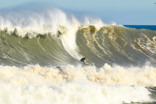 Lucas Chumbo, Big Wave Mormaii 2024, praia do Cardoso, Laguna (SC). Foto: Marcio David.