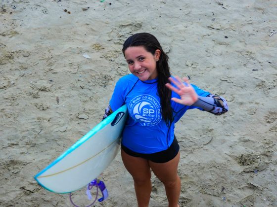 Marina Sugimoto, Circuito Paulista Colegial de Surf 2024, praia Boqueirão Norte, Ilha Comprida (SP). Foto: Erik Medalha.