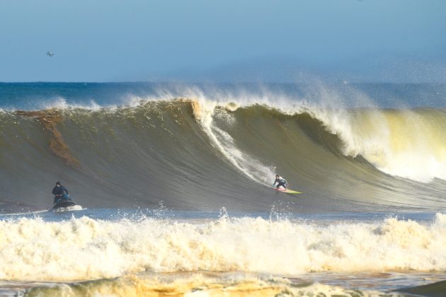 Uxa Zucareli, Big Wave Mormaii 2024, praia do Cardoso, Laguna (SC). Foto: Marcio David.