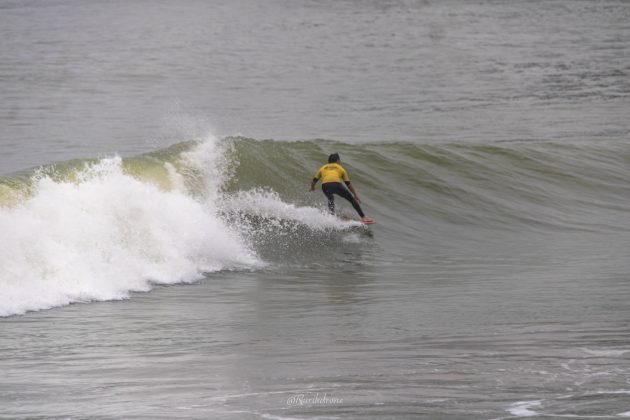 Vinicius Hirata, Circuito Catarinense de Longboard 2024, Fico Molhes in Vibe, praia do Atalaia, Itajaí (SC). Foto: Rurik Drone.