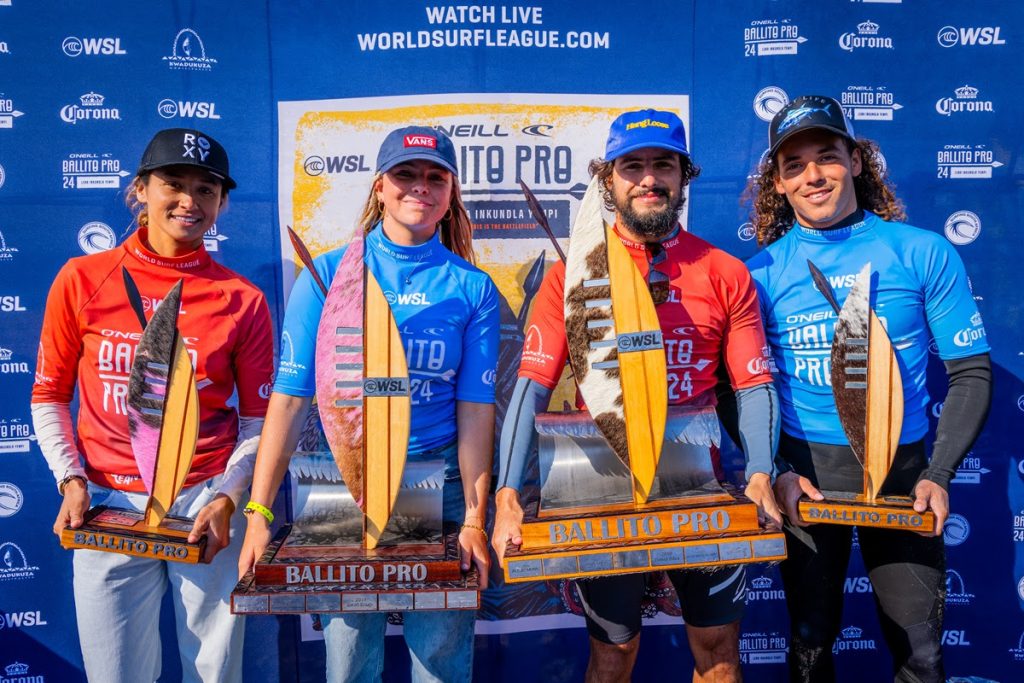 Vahine Fierro, Bella Kenworthy, Ian Gouveia e Nolan Rapoza no pódio do Ballito Pro