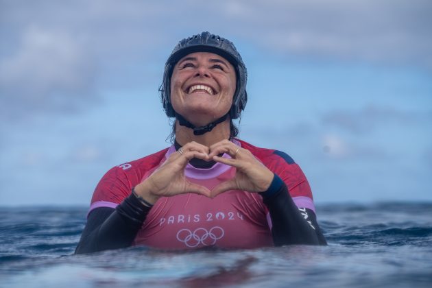 Johanne Defay, Jogos Olímpicos 2024, Teahupoo, Taiti. Foto: ISA / Tim Mckenna.