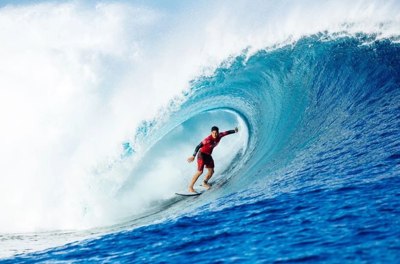 Gabriel Medina é bicampeão da etapa.