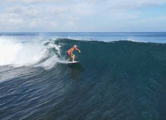 Uluwatu pelos ares