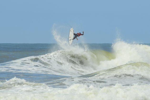 Weslley Dantas, São Chico Pro, São Francisco do Sul (SC). Foto: Márcio David.