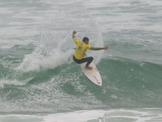 Michel Demétrio, Fico Kids and Kings 2024, Praia da Joaquina, Florianópolis (SC). Foto: Fabio Barrios de Oliveira.