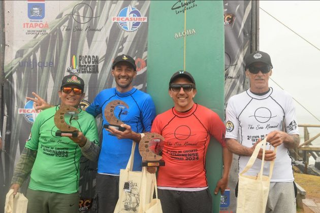 Circuito Catarinense de Longboard 2024, Terceira Pedra, Praia de Itapoá (SC). Foto: Márcio David.