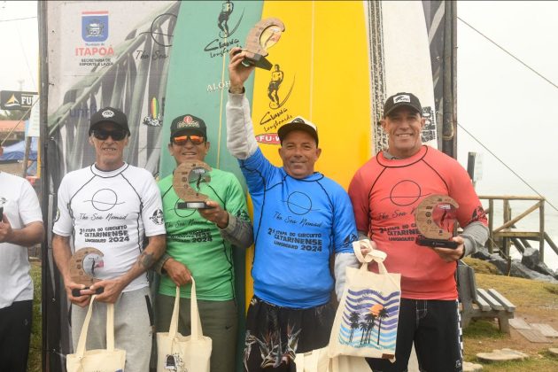 Circuito Catarinense de Longboard 2024, Terceira Pedra, Praia de Itapoá (SC). Foto: Márcio David.