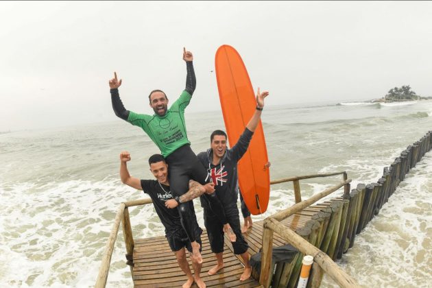 Daniel Mika, Circuito Catarinense de Longboard 2024, Terceira Pedra, Praia de Itapoá (SC). Foto: Márcio David.