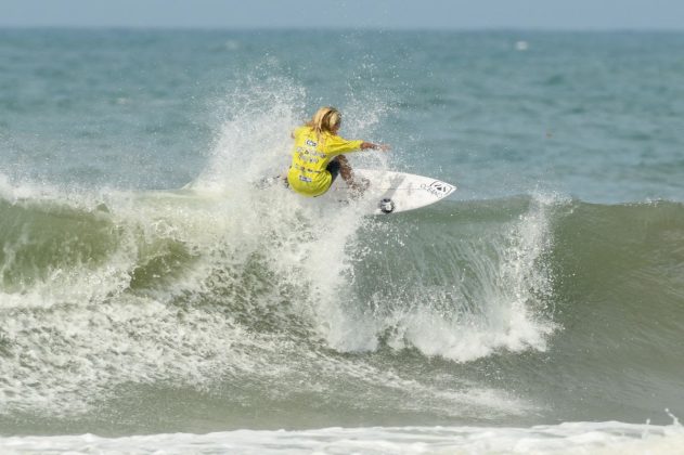 Henrique Surfboy, Circuito Surf Talentos Oceano 2024, Praia Central, Balneário Camboriú (SC). Foto: Márcio David.