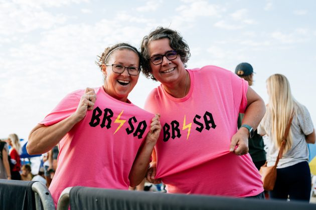 Torcida da Brisa Hennessy, WSL Finals 2024, Trestles, Califórnia (EUA). Foto: WSL / Thiago Diz.