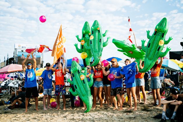 Torcida da Caroline Marks, WSL Finals 2024, Trestles, Califórnia (EUA). Foto: WSL / Thiago Diz.