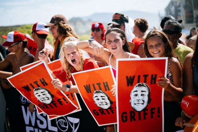 Torcida do Griffin Colapinto, WSL Finals 2024, Trestles, Califórnia (EUA). Foto: WSL / Thiago Diz.