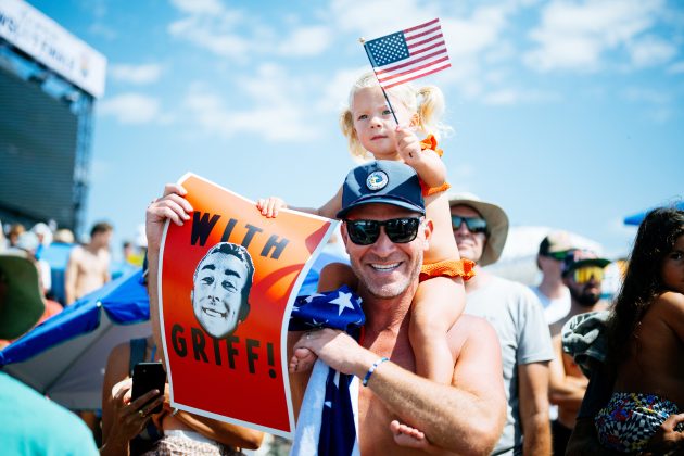 Torcida do Griffin Colapinto, WSL Finals 2024, Trestles, Califórnia (EUA). Foto: WSL / Thiago Diz.