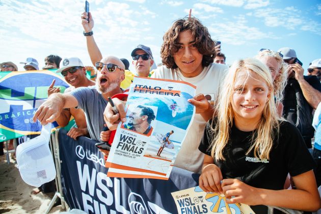 Torcida do Italo Ferreira, WSL Finals 2024, Trestles, Califórnia (EUA). Foto: WSL / Heff.