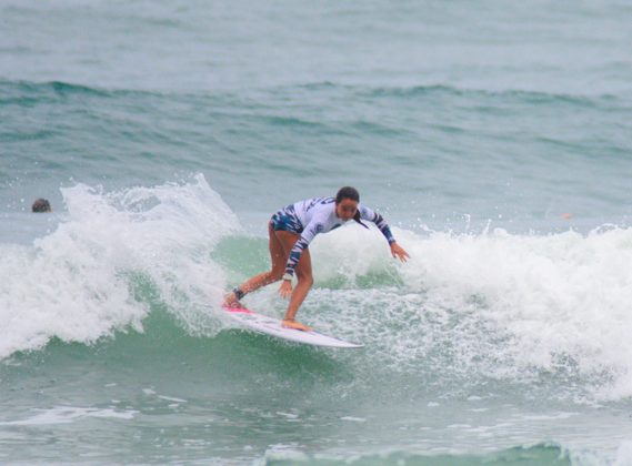 Manu Medeiros, Hang Loose Surf Attack 2024, Praia de Camburi, São Sebastião (SP). Foto: Erik Medalha.