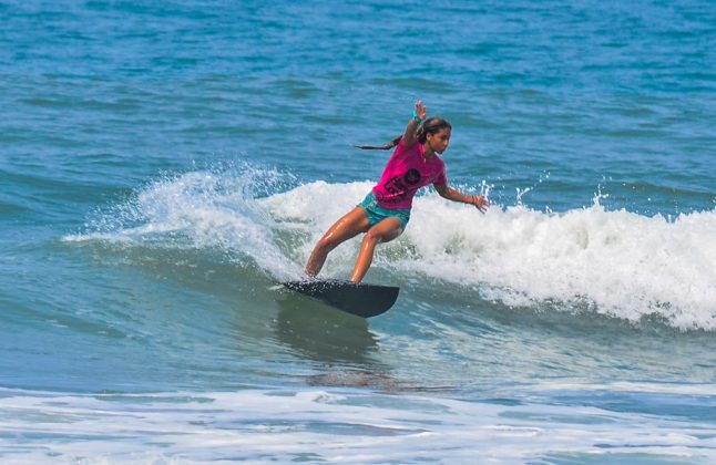 Aurora Ribeiro, Hang Loose Surf Attack, Praia de Camburi, São Sebastião (SP). Foto: Erik Medalha.