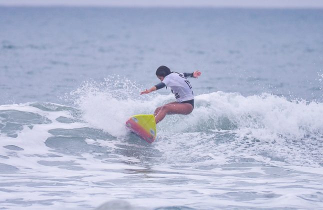 Catarina Kobayashi, Copa SP, Hang Loose Surf Attack, Praia de Camburi, São Sebastião (SP). Foto: Erik Medalha.