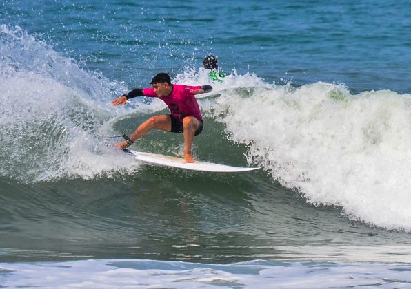 Guilherme Noé, Hang Loose Surf Attack, Praia de Camburi, São Sebastião (SP). Foto: Erik Medalha.