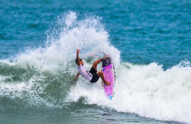 Kalani Robles, Hang Loose Surf Attack, Praia de Camburi, São Sebastião (SP). Foto: Erik Medalha.