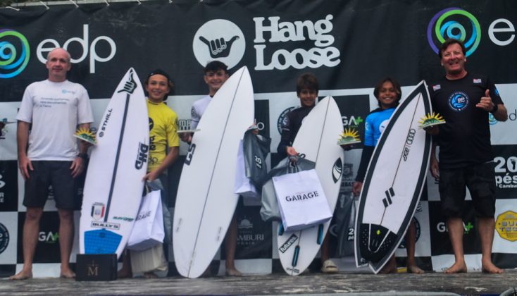 Pódio Sub14 Masculino, Hang Loose Surf Attack, Praia de Camburi, São Sebastião (SP). Foto: Erik Medalha.