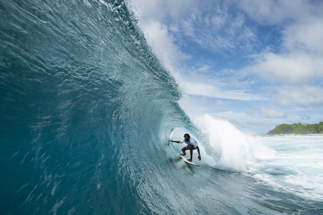 Ahmed Ammaday Agil, Four Seasons Maldives Surfing Championships Trophy, Sultans, Maldivas. Foto: Jon Frank.