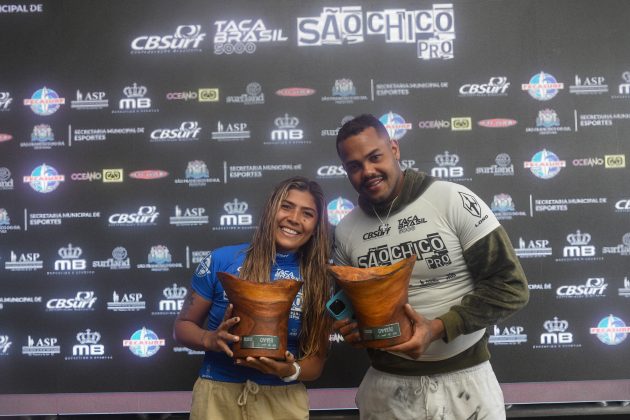 Larissa dos Santos e Weslley Dantas, Taça Brasil 5000, São Chico Pro, Prainha (SC). Foto: Márcio David.