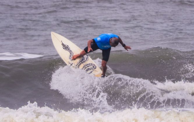 Sergio Guimarães, SPSurf Master 2024, Praia do Centro, Peruíbe (SP). Foto: Erik Medalha.