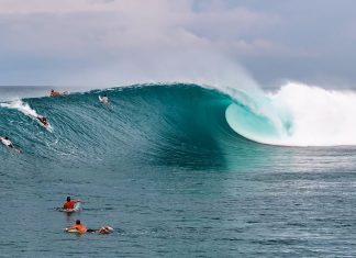 Expedição tubular nas Mentawai